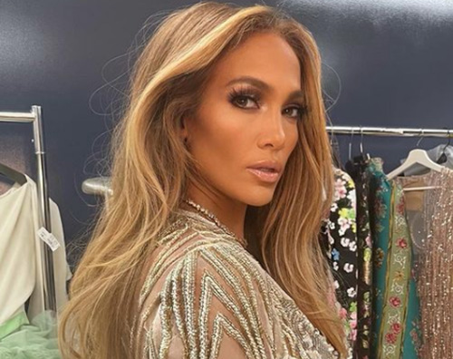 jlo Jennifer Lopez, il look è malizioso su Instagram