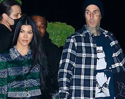 kourtney travis Travis Barker, dedica damore social alla sua Kourtney