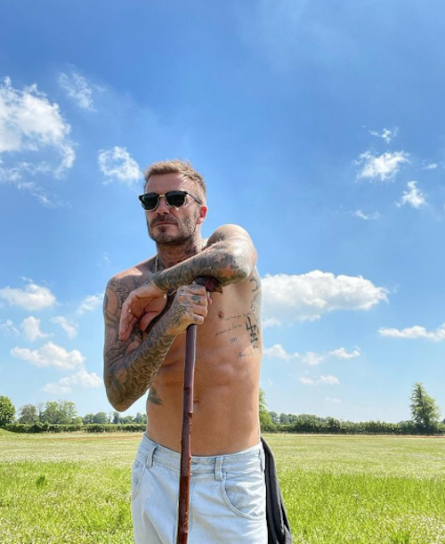 Schermata 2021 06 02 alle 23.34.53 David Beckham a torso nudo su Instagram