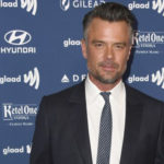Josh Duhamel mostra gli addominali su Instagram