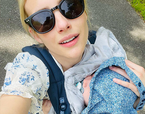 emma roberts Emma Roberts a passeggio con Rhodes