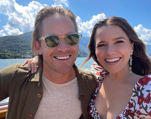 Proposta di nozze sul Lago di Como per Sophia Bush sophia bush Proposta di nozze sul Lago di Como per Sophia Bush