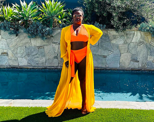 Uzo Aduba, bikini arancione sui social uzo aduba Uzo Aduba, bikini arancione sui social