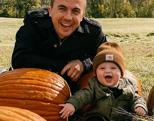 Frankie Muniz Frankie Muniz mostra il piccolo Mauz su Instagram