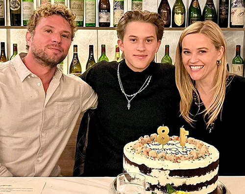 reese ryan Reese Witherspoon e Ryan Phillippe festeggiano insieme il compleanno di Deacon