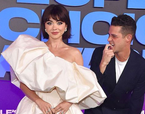 arah yland Sarah Hyland e Wells Adams stilosi ai Peoples Choice Awards