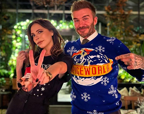 david David Beckham e il maglione natalizio che celebra le Spice Girl