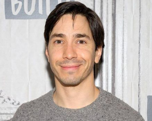 justin long Justin Long ha una compagna che mangia pizza con ananas