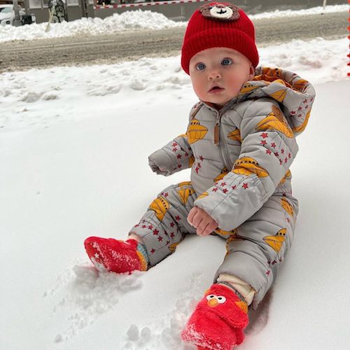 emily rata Emily Ratajkowski porta il piccolo Sylvester sulla neve