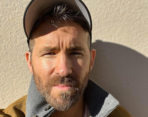 ryan Reynolds Ryan Reynolds ûntspant yn 'e sinne fan LA