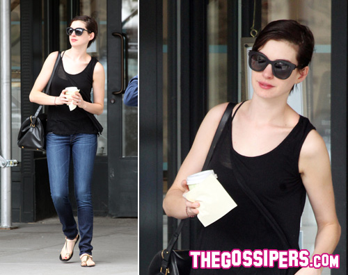 annemora Anne Hathaway torna mora!