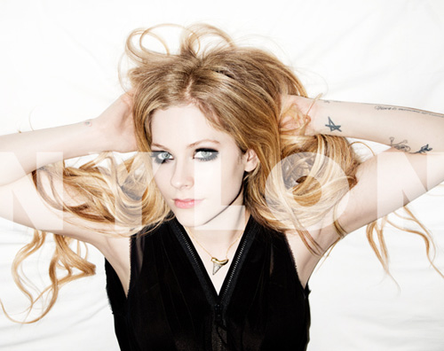 avril nylon2 Avril Lavigne parla della sua musica su Nylon magazine
