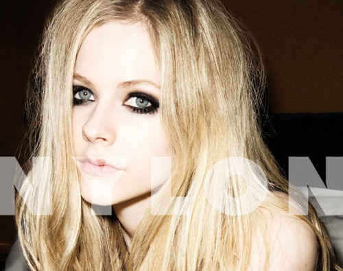 avril Avril Lavigne parla della sua musica su Nylon magazine